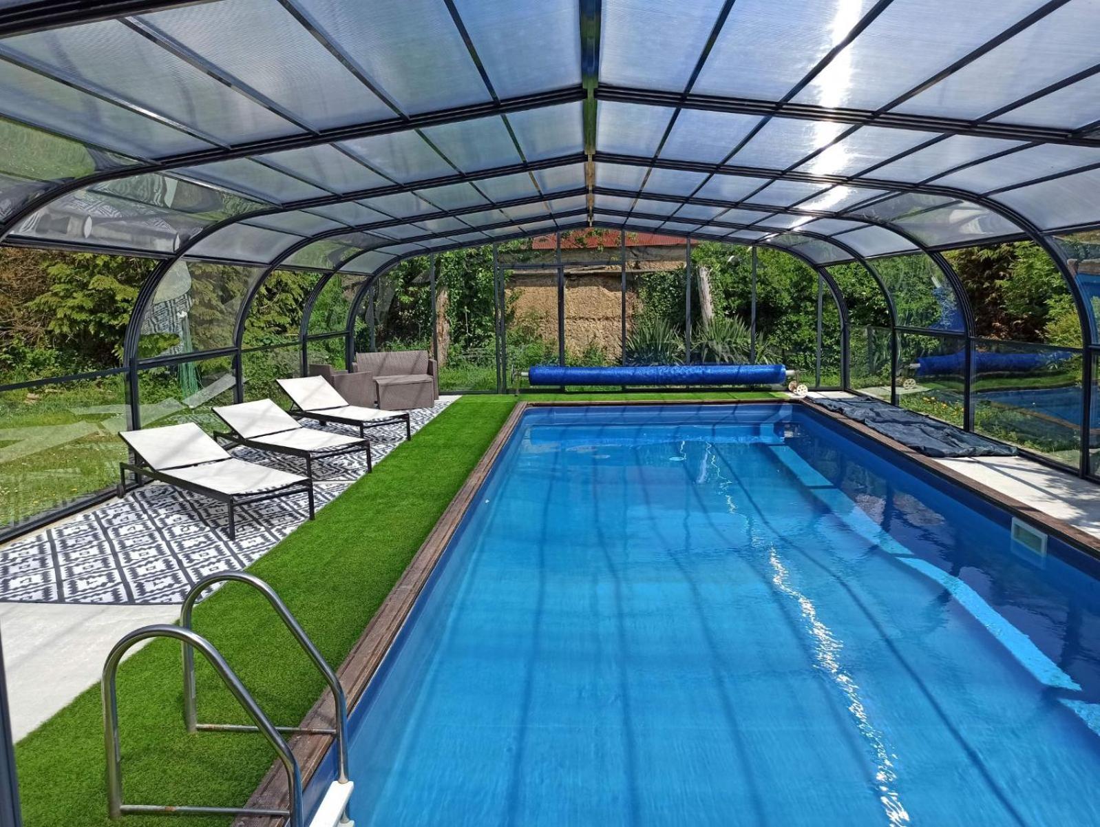 La Petellerie, Maison De Campagne Avec Piscine Pour Un Sejour Detente Moyon Экстерьер фото